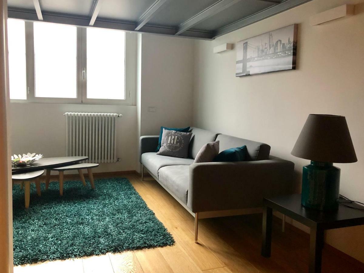 Apartment Lovely Loft Isola/garibaldi *